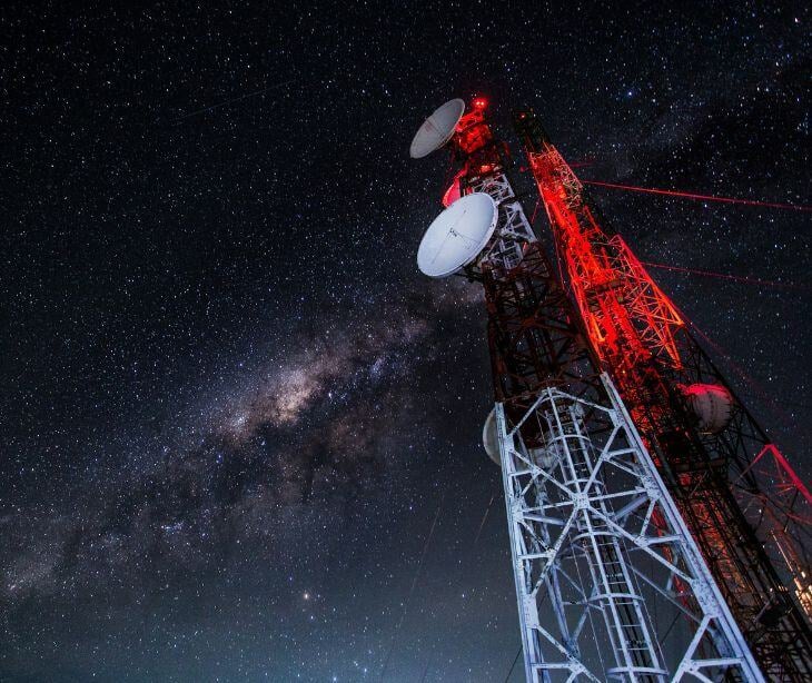 cellphone tower with red