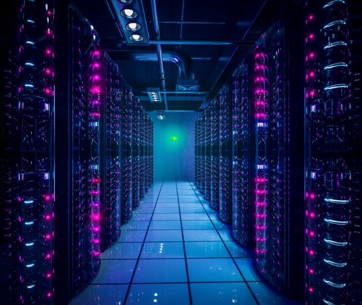 Image of a room filed with servers.