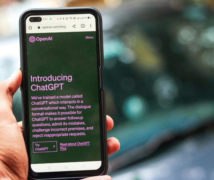 Image of ChatGPT pulled up on a phone. 