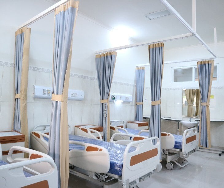 Image of hospital beds for blog about Hospital cyberattacks tied to patient deaths