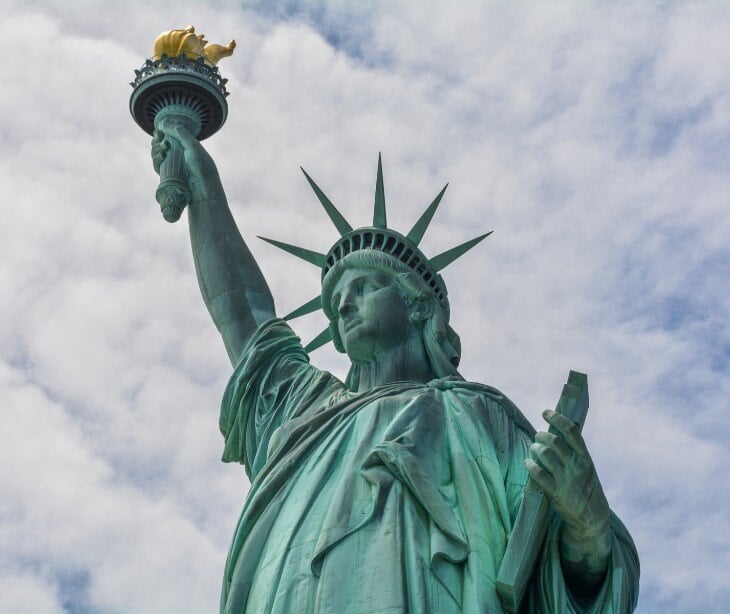 Image of statue of liberty for blog about New York tightens data breach notification law
