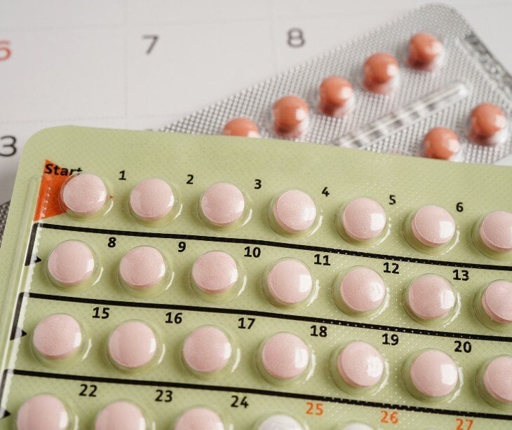 Image of birth control pills for blog about How does the updated HIPAA Privacy Rule support reproductive healthcare privacy?