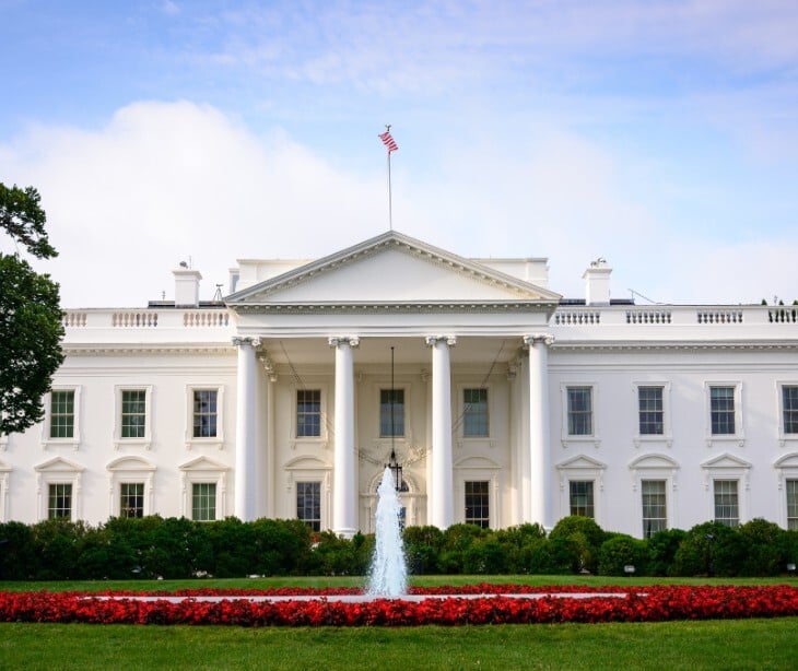 Image of the front of the White House.