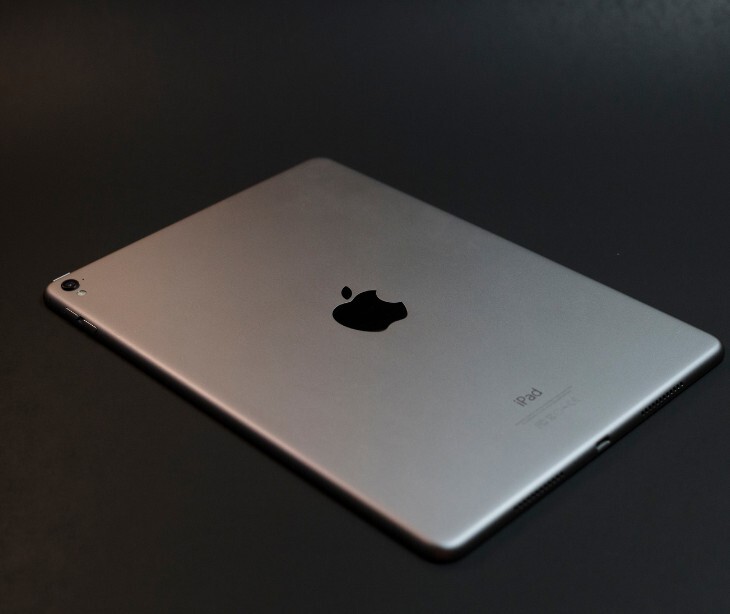 Apple extends zero-day security patches to legacy devices